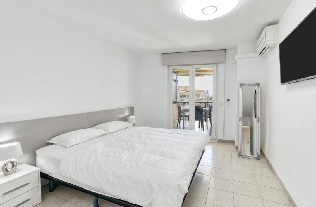 Apartamento Con Vistas A Mar Y Canal. אמפוריבראבה מראה חיצוני תמונה